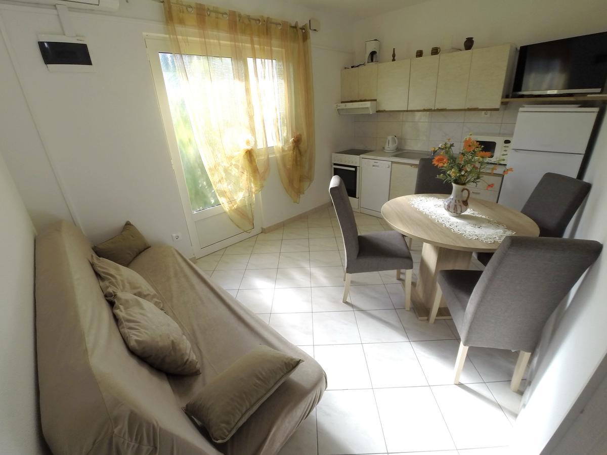 Apartments Ljiljana Trogir Buitenkant foto
