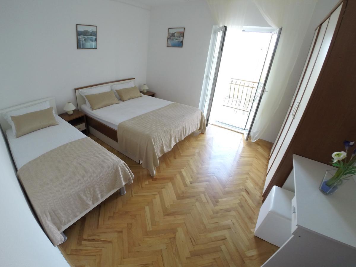Apartments Ljiljana Trogir Buitenkant foto