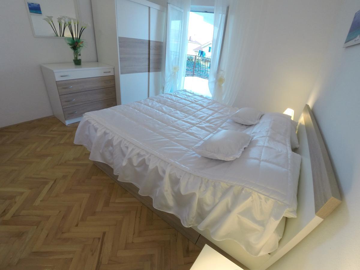 Apartments Ljiljana Trogir Buitenkant foto
